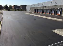 Best Recycled Asphalt Driveway Installation  in Lake Holiday, VA